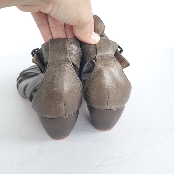 Anthropologie Gee Wawa Strappy Sandals Leather - Picture 6 of 6